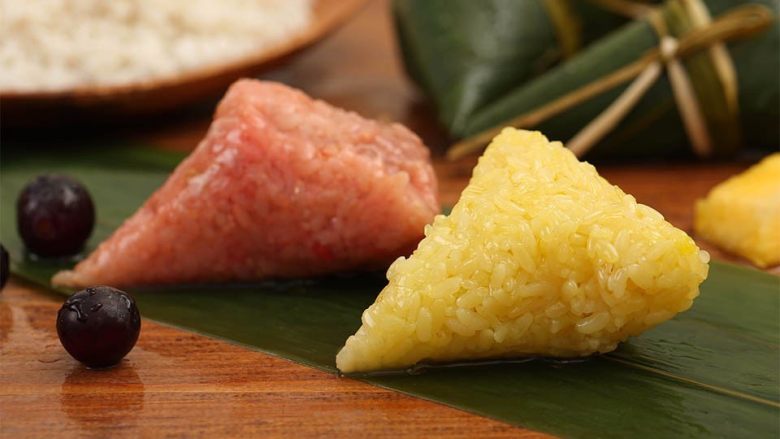 甜粽子和咸粽子都过时了！鲜果粽子才是王道 