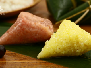 甜粽子和咸粽子都过时了！鲜果粽子才是王道 