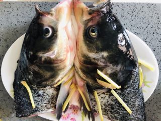 拿的出手的宴客菜，剁椒鱼头，超下饭零失败 