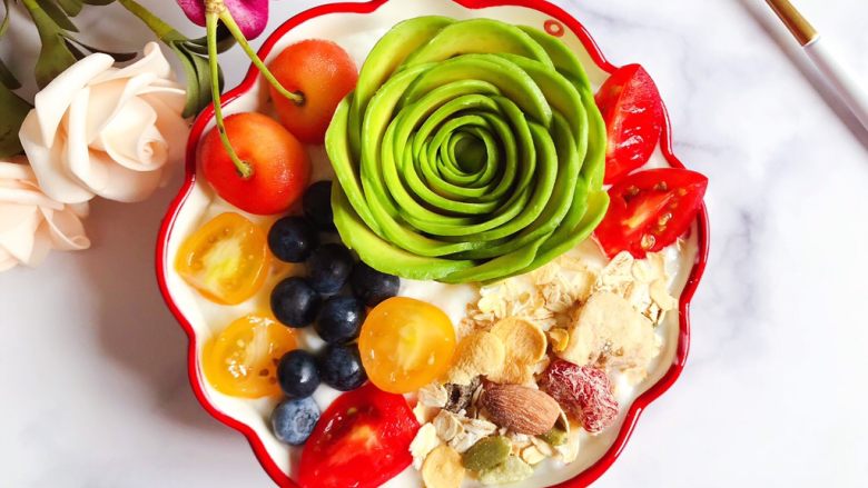 水果麦片酸奶碗 