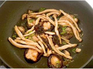 青菜炒香菇 