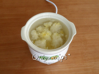 冰糖银耳炖木瓜#健康美颜餐# 